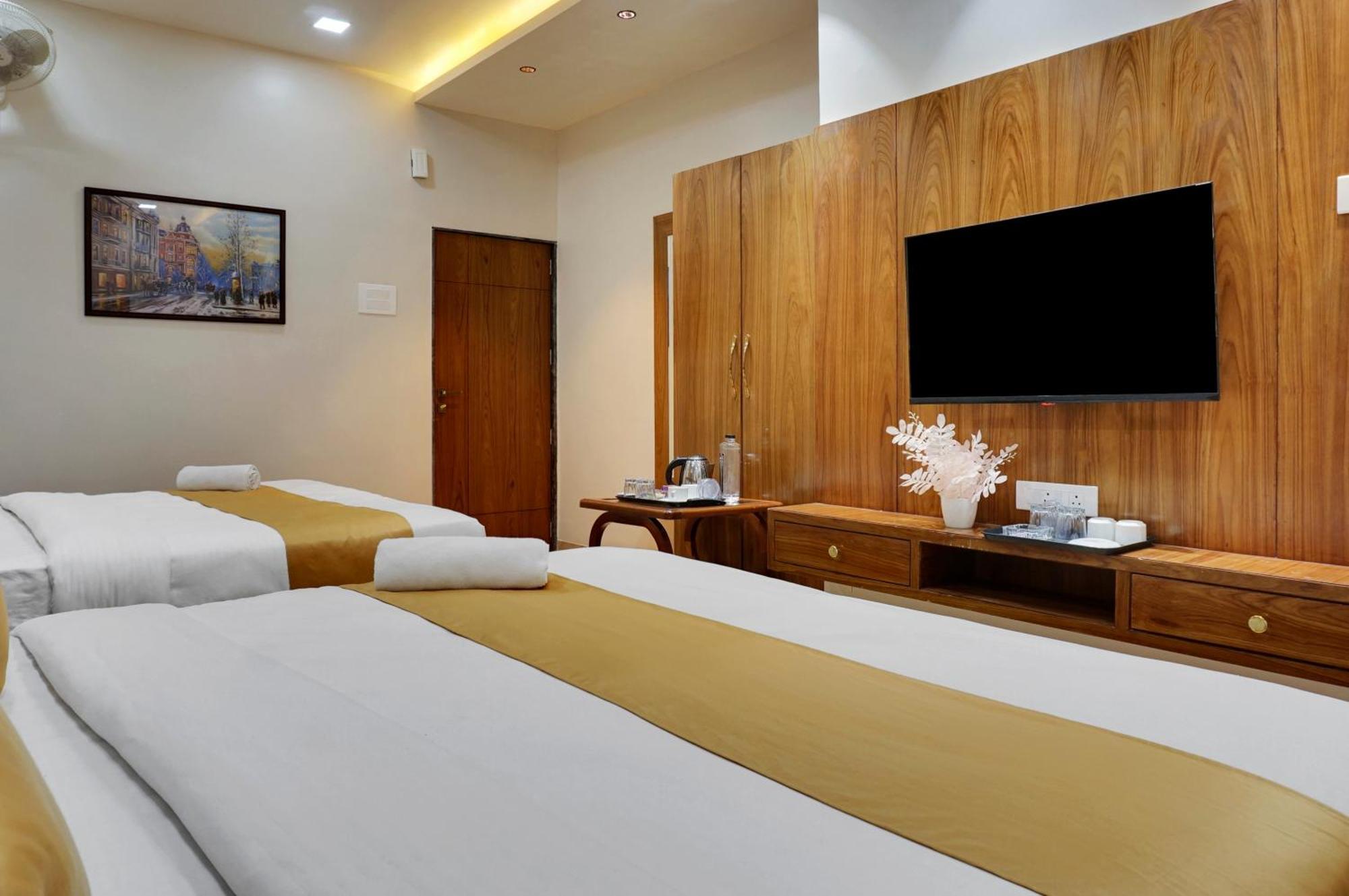 Hotel Sayba Executive Pune Ngoại thất bức ảnh