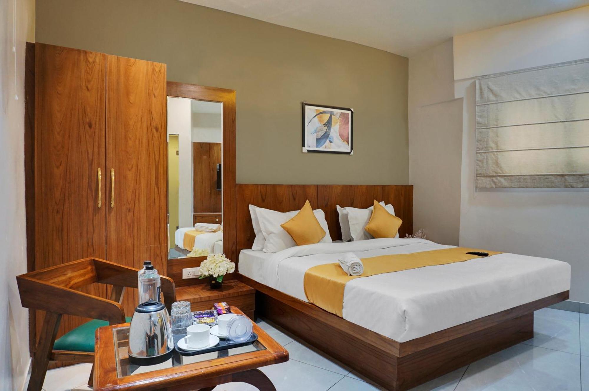 Hotel Sayba Executive Pune Ngoại thất bức ảnh