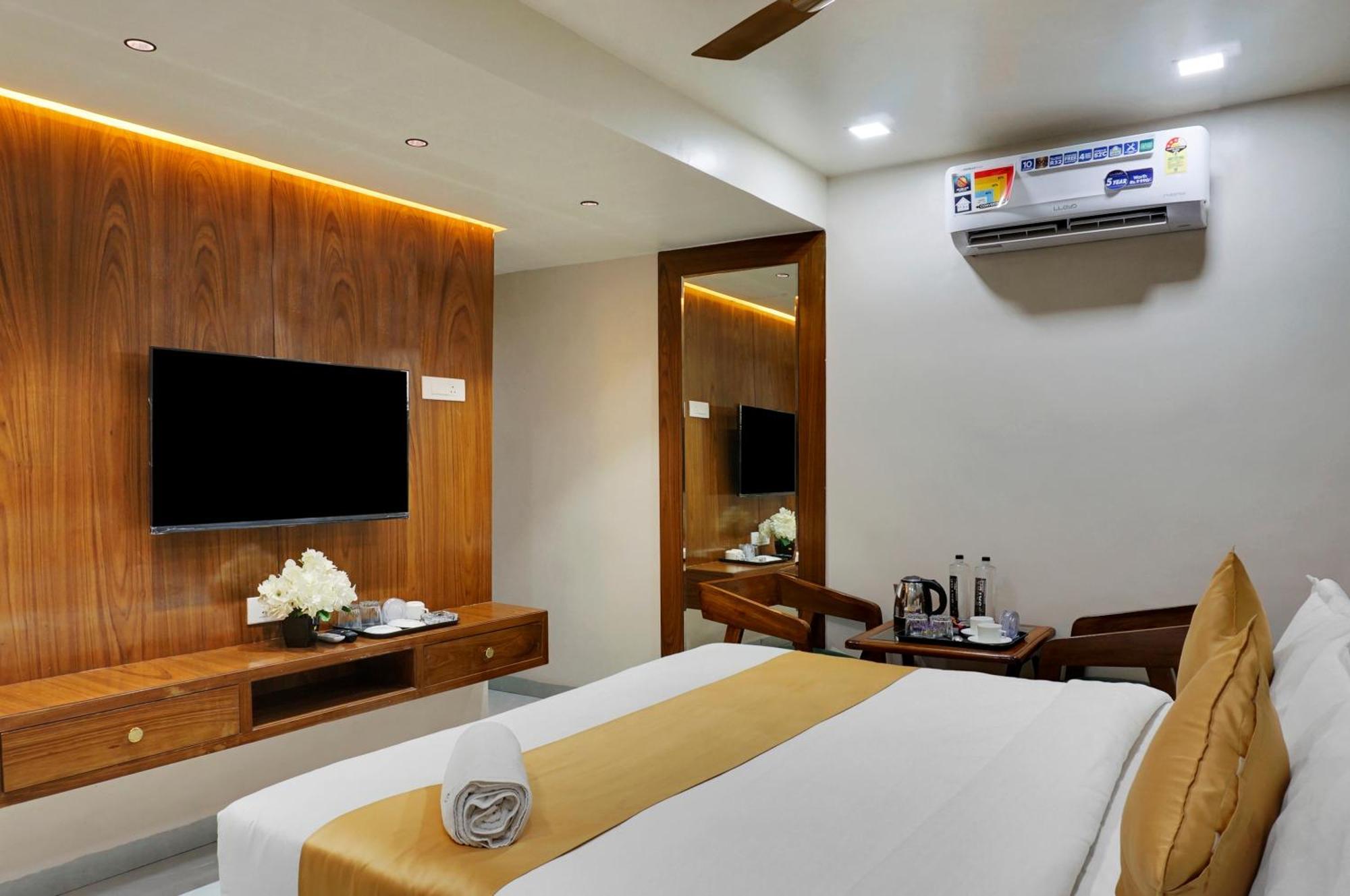 Hotel Sayba Executive Pune Ngoại thất bức ảnh